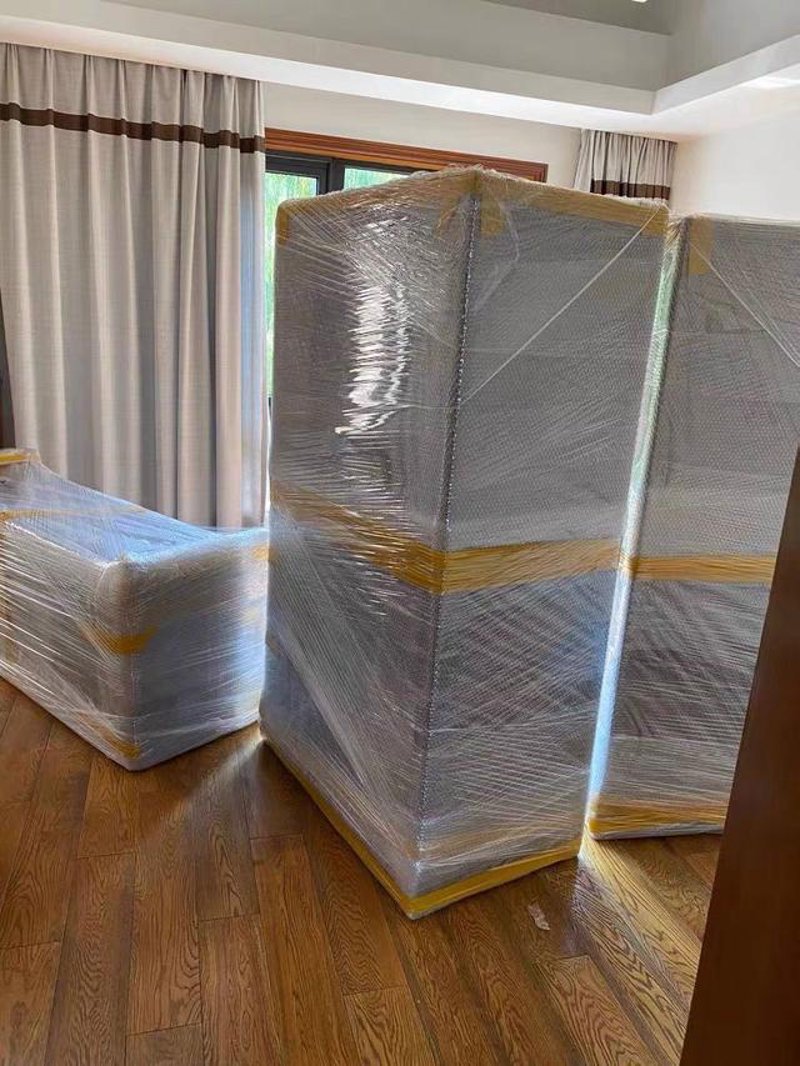 你是否在寻找可靠的居民搬家服务？如何找到合适的搬家联系方式成为了一个难题。本文将通过对比不同搬家公司的优劣，帮助您快速找到满意的搬家方案。
