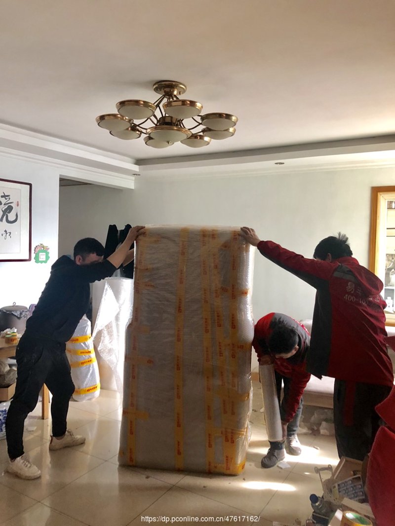 你是否正在寻找可靠的居民搬家服务？或许你已经厌倦了在网上搜索和比较各家公司的价格和服务，而希望直接找到一个值得信赖的搬家团队。本文将为你提供一份详细指南，帮助你在众多的选择中做出明智决策。